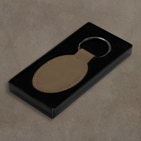 Dad the King Father's Day Light Brown Leatherette Oval Keyring